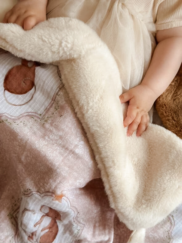 Sweet Squeak Fur Lined Cot Blanket