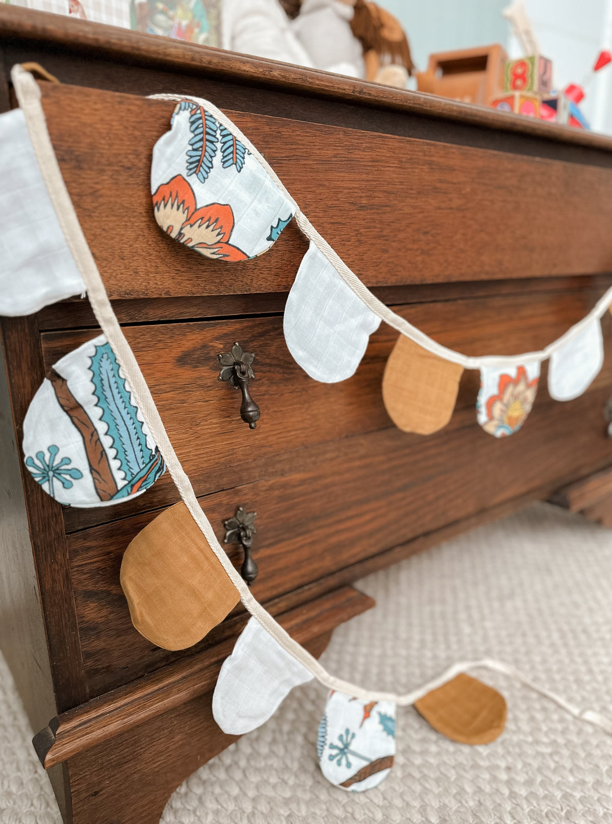 Wattle & Gum Bunting Pop Ya Tot